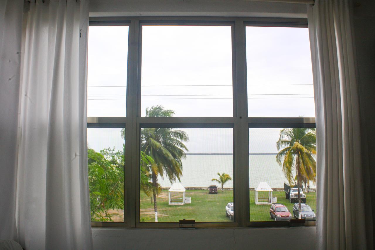 Hotel Maya Corozal Dış mekan fotoğraf
