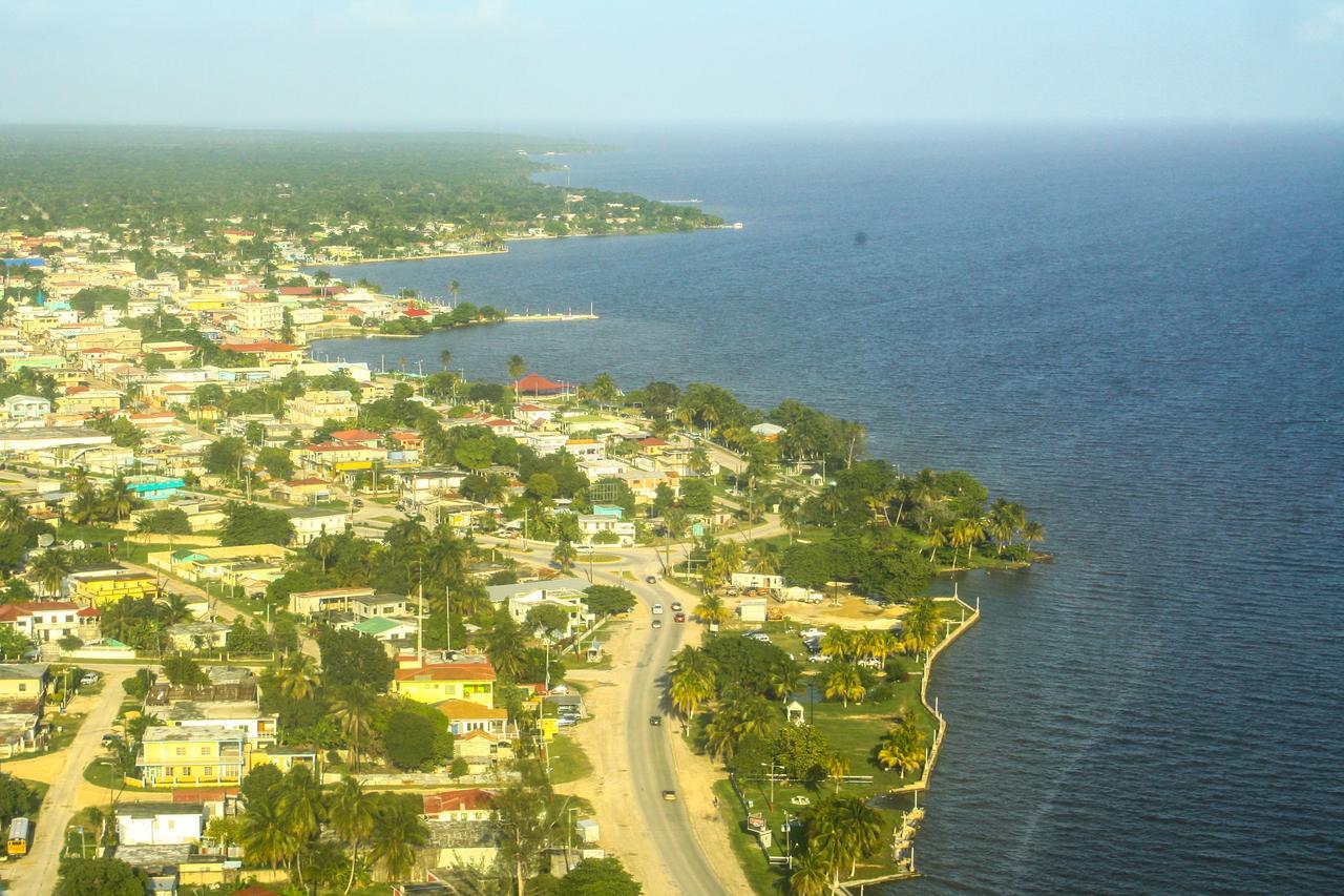 Hotel Maya Corozal Dış mekan fotoğraf